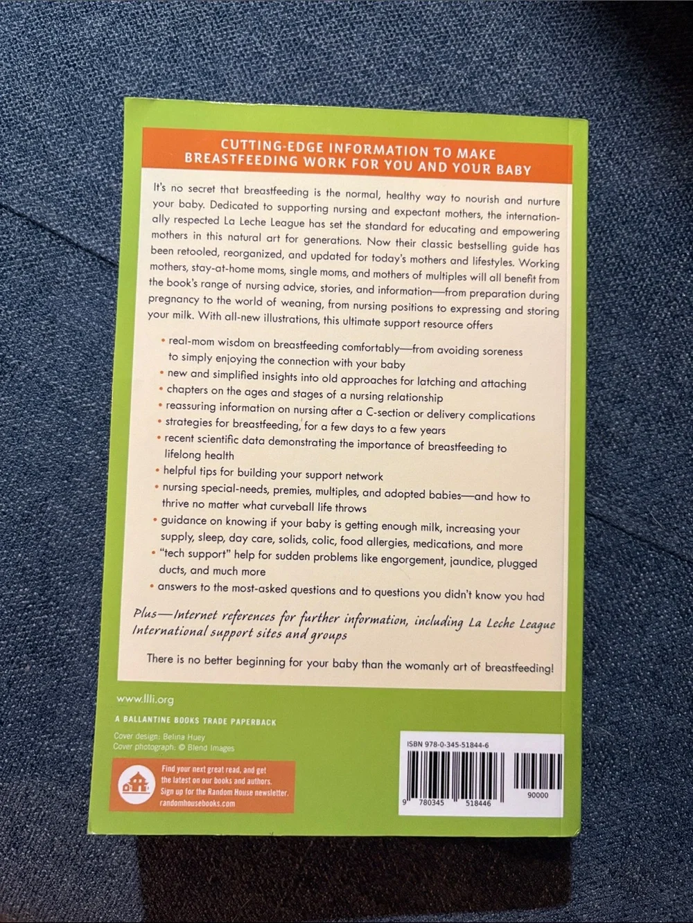La Leche League - The Womanly Art of Breastfeeding (Green & White Cover)
